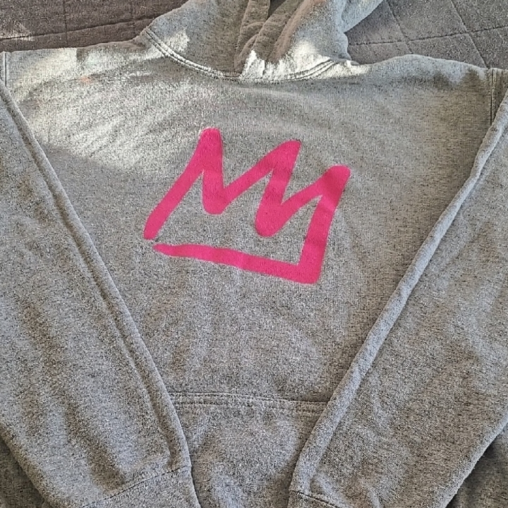 MAMMOTH YOUTH XL GREY/ PINK HOODIE SWEATSHIRT ( 9,10,11,12 Years Old)